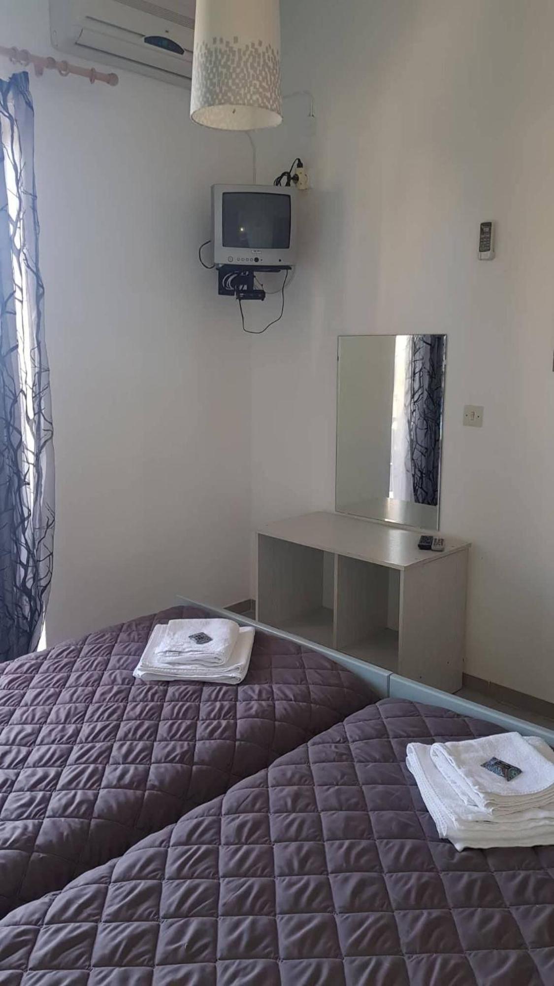 Athina Apartments โตโล ภายนอก รูปภาพ