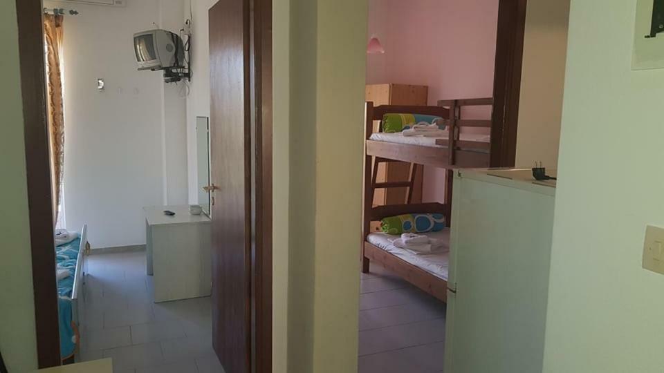Athina Apartments โตโล ภายนอก รูปภาพ